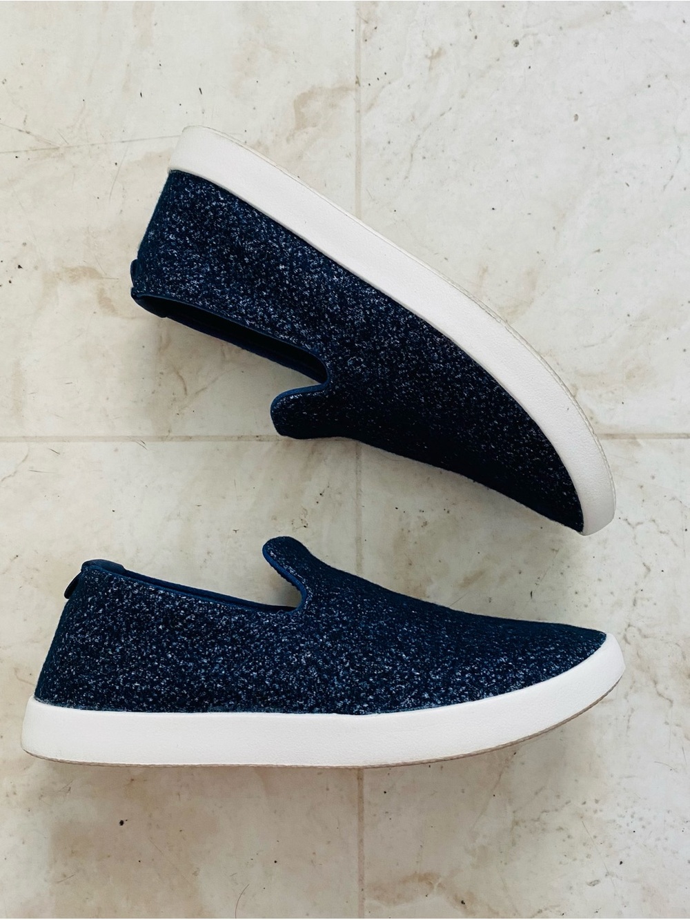 $105 allbirds Wool Loungers Comfort Light Weight Sneakers Navy Blue White size 6